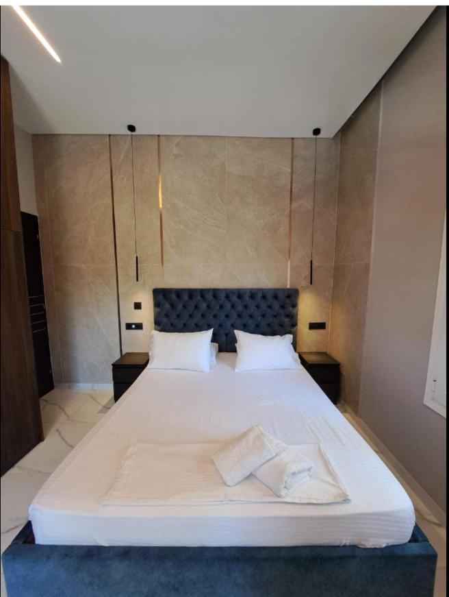 City Center Apartment With Rooftop Swimming Pool La Canée Extérieur photo